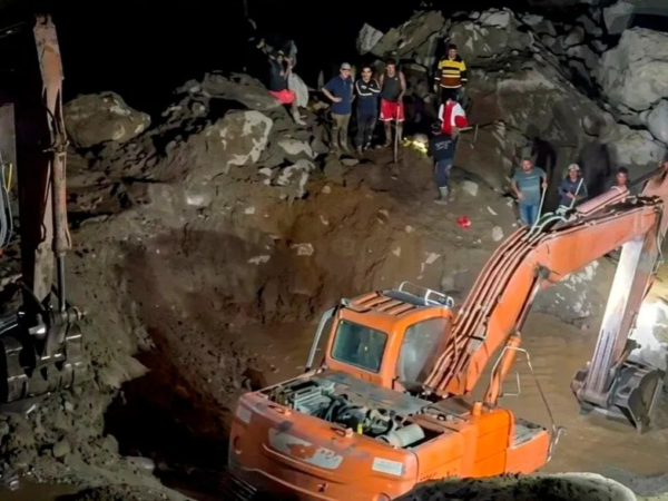 Derrumbe de mina en Colombia deja al menos 13 muertos y siete heridos