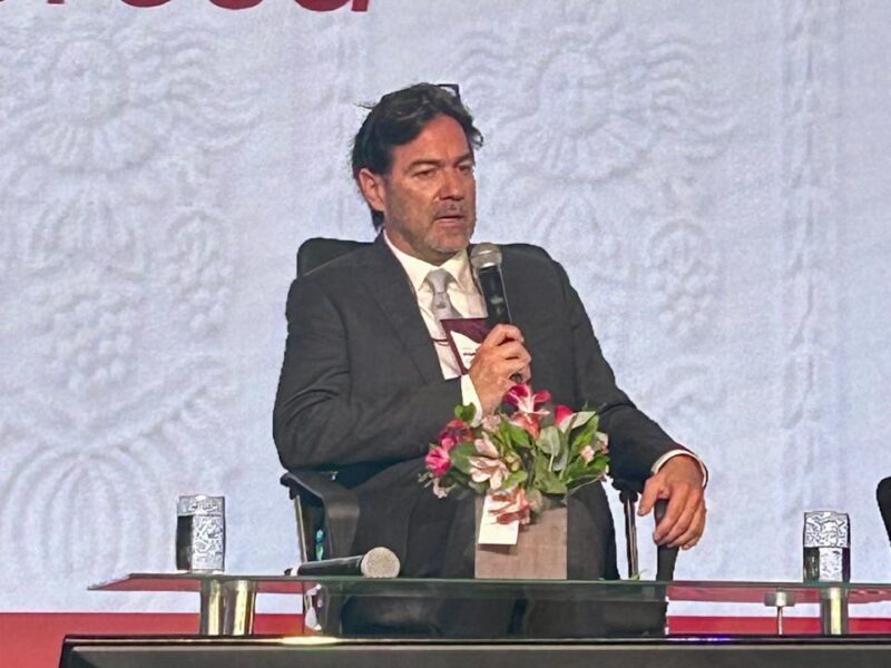 Yura apuesta por formalizar toda la cadena del sector construcción