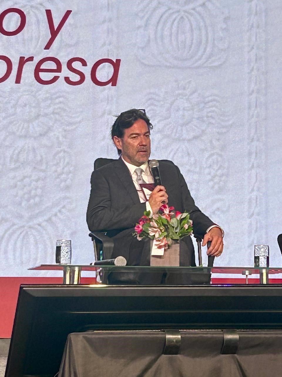 Yura apuesta por formalizar toda la cadena del sector construcción