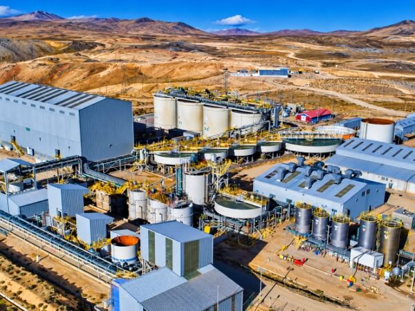 Inmaculada reduce producción de oro pese a procesar más mineral