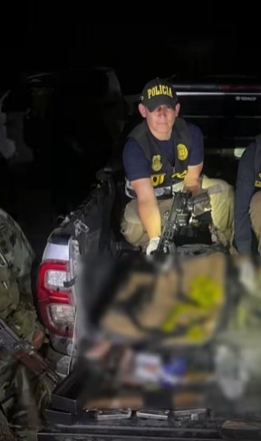 ¡Mega operativo policial en Arequipa – Caraveli destruye campamentos mineros ilegales!